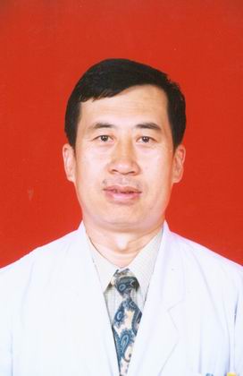 崔振